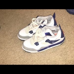 Jordan 4s